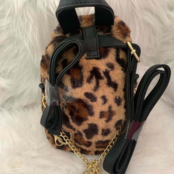 Mini Fur Backpack - Picture 3 of 4